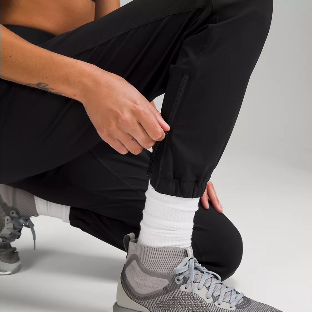 Lululemon Adapted State High-Rise Jogger 28" Black - Picture 11 of 15